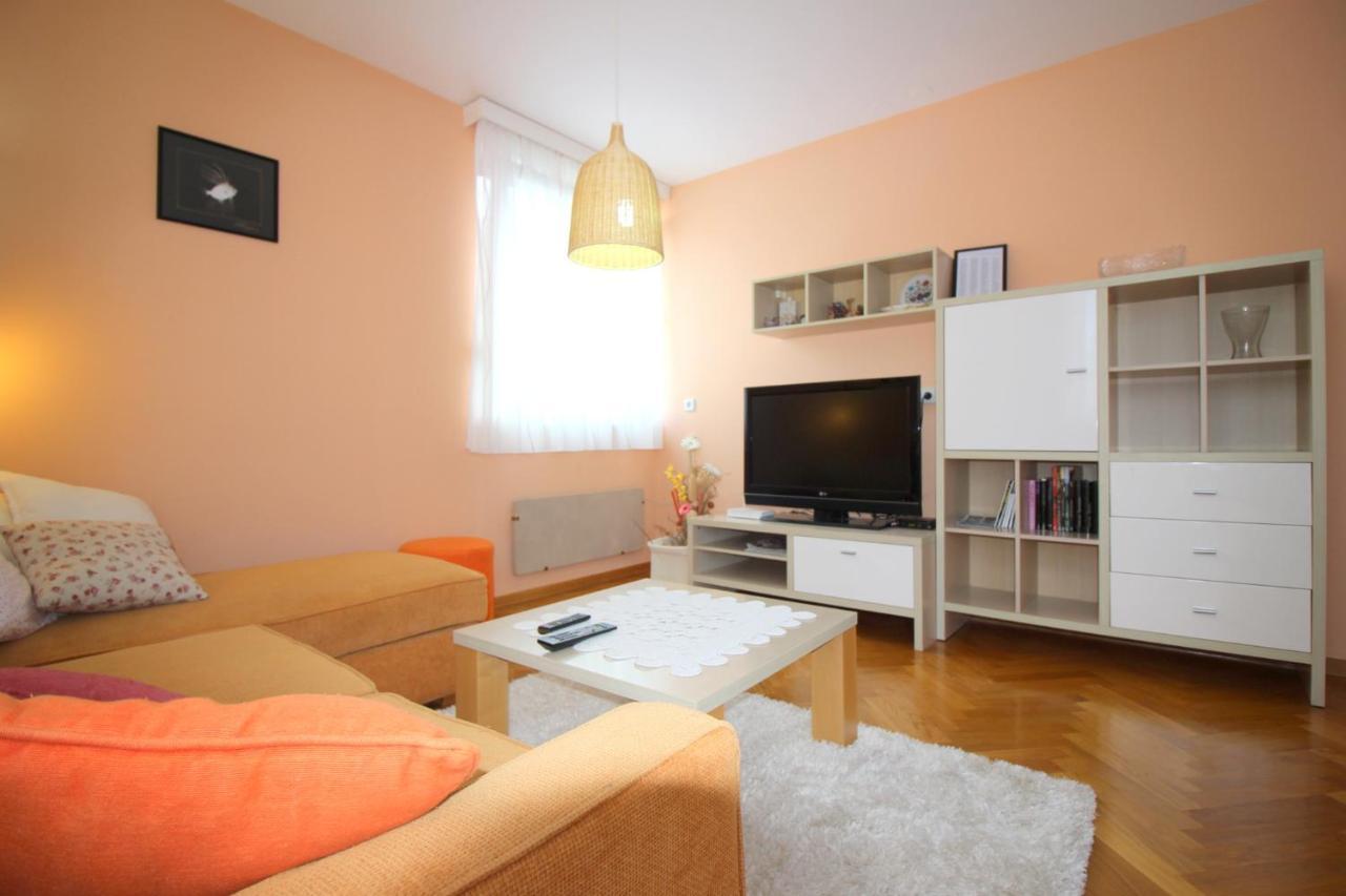 Apartment Vojka In City Center Poreč Exteriér fotografie